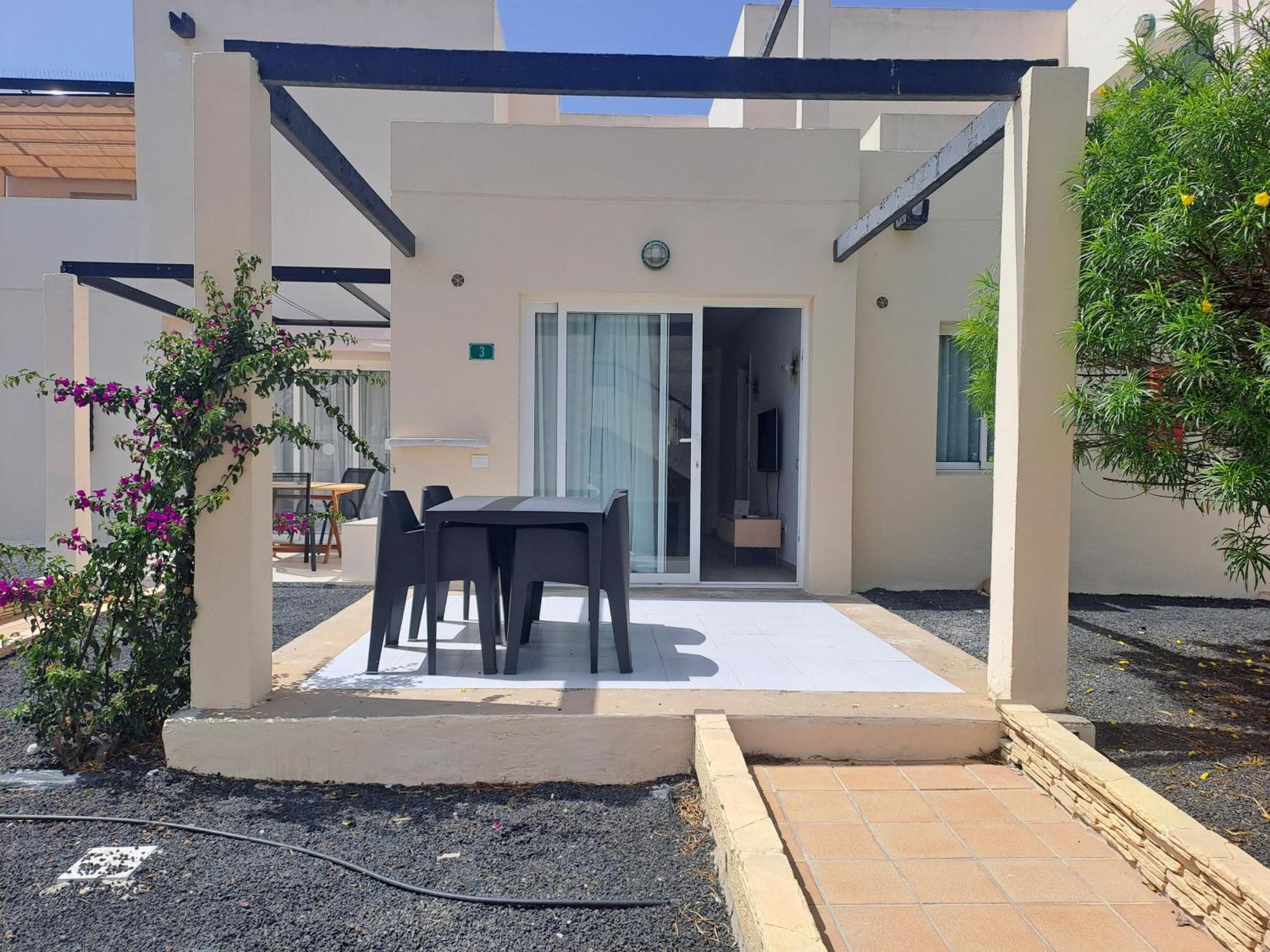 Homeforguest Apartamento Con Terraza Y Piscina En Корралехо Екстер'єр фото